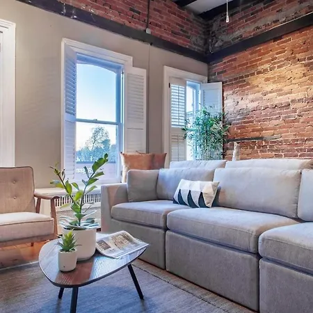 Ideal Georgetown Stay \ Parking! \ W/D